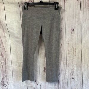 Lululemon light heathered grey workout leggings size 6